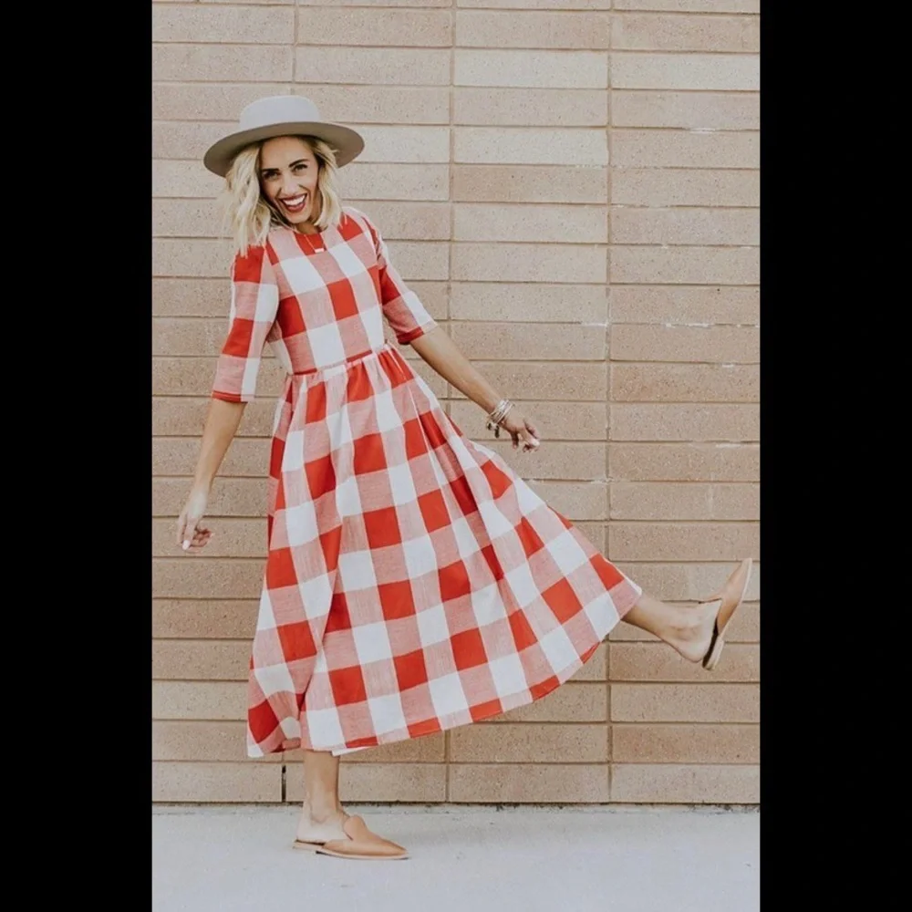 Roolee red plaid gingham Maddie mom midi maxi dress
Size: small - Picture 6 of 13